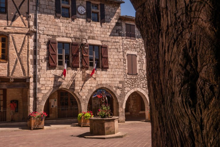 Castelnau de Montmiral, cité médiévale dans le Tarn 